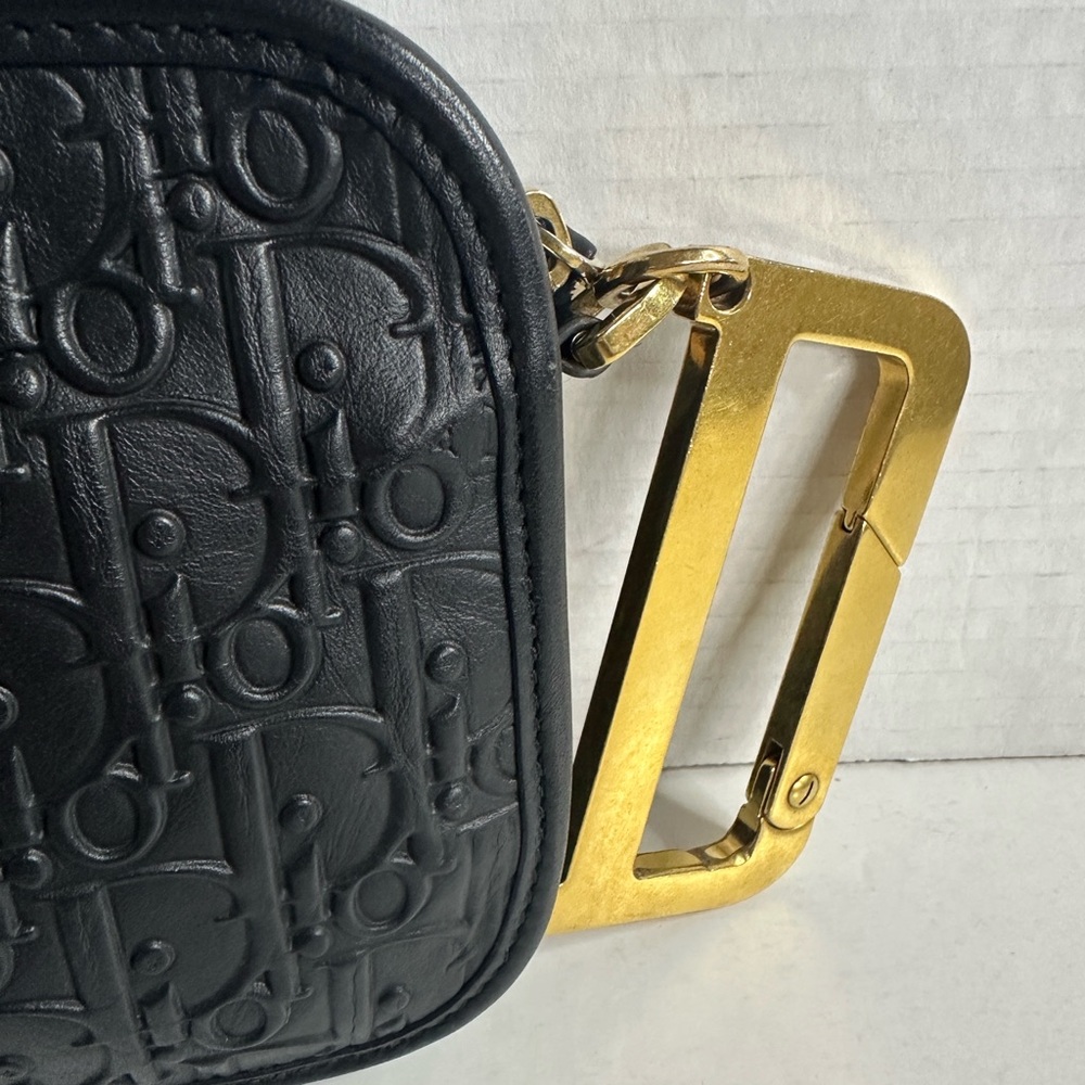 Christian Dior leather Oblique Diorquake Clutch. - Picture 4 of 11